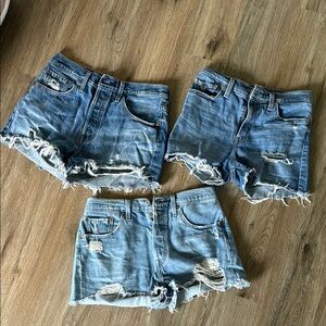 Levis denim shorts bundle - size 28